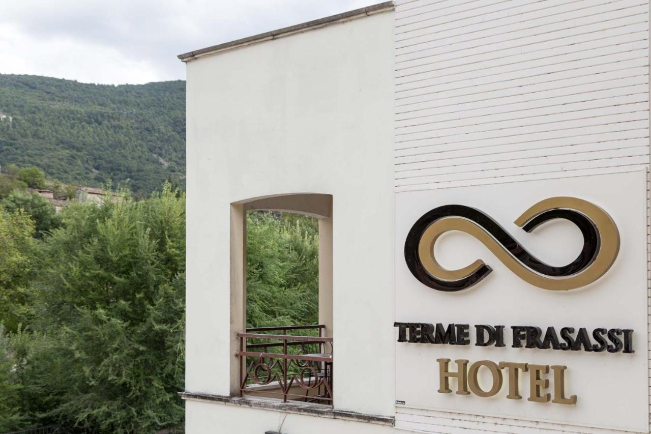 Hotel Terme Di Frasassi Genga Kültér fotó